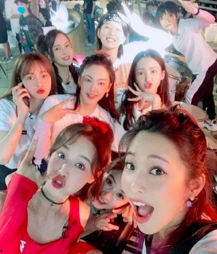 吃瓜娱乐小蓝姐姐视频